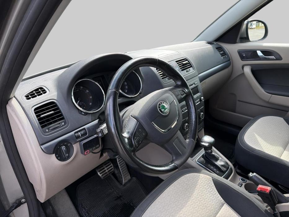 SKODA Yeti 2012