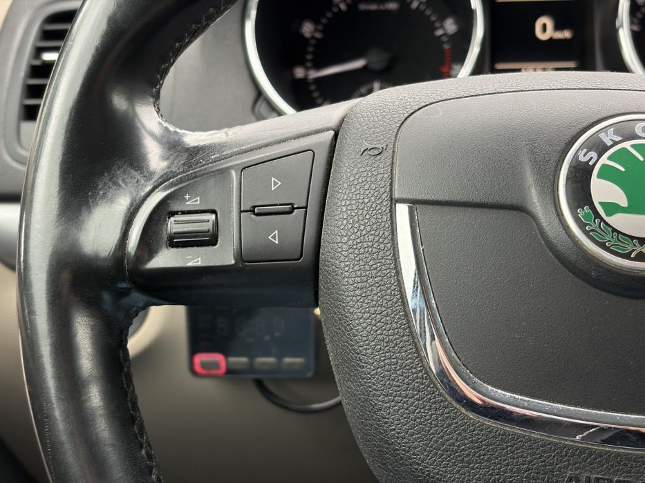 SKODA Yeti 2012