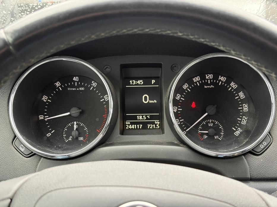 SKODA Yeti 2012