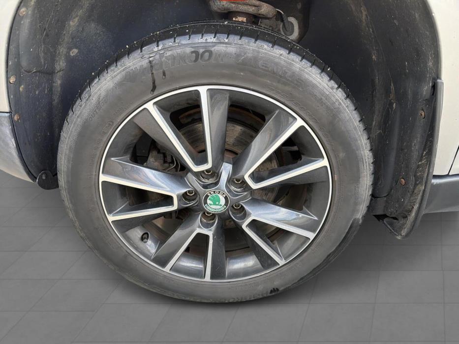 SKODA Yeti 2012
