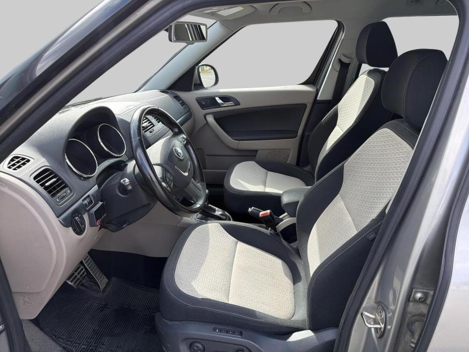 SKODA Yeti 2012