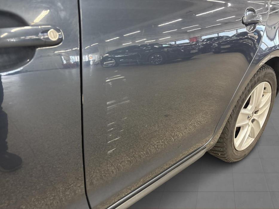 VOLKSWAGEN Golf 2010