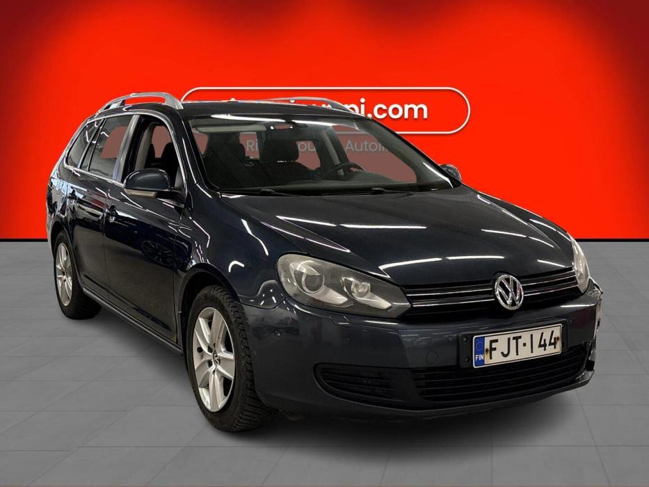VOLKSWAGEN Golf 2010
