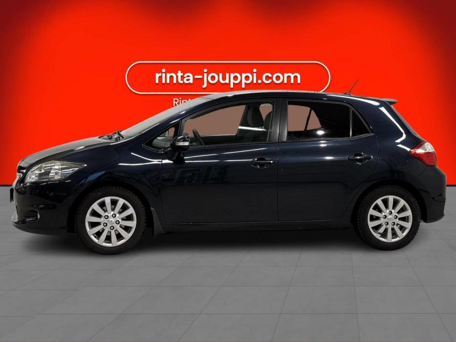 TOYOTA Auris 2012