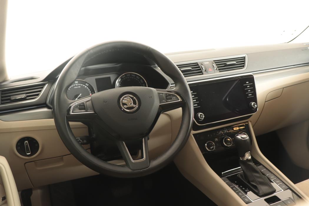 SKODA Superb 2018