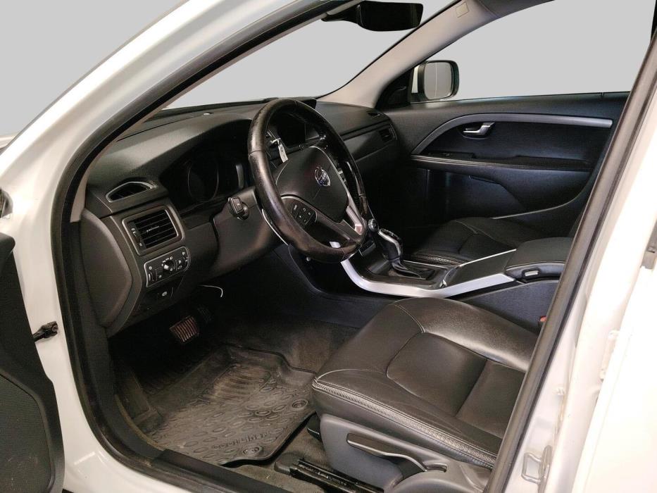 VOLVO XC70 2016