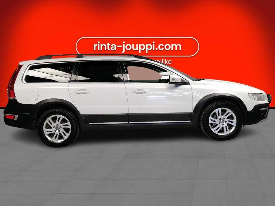 VOLVO XC70 2016