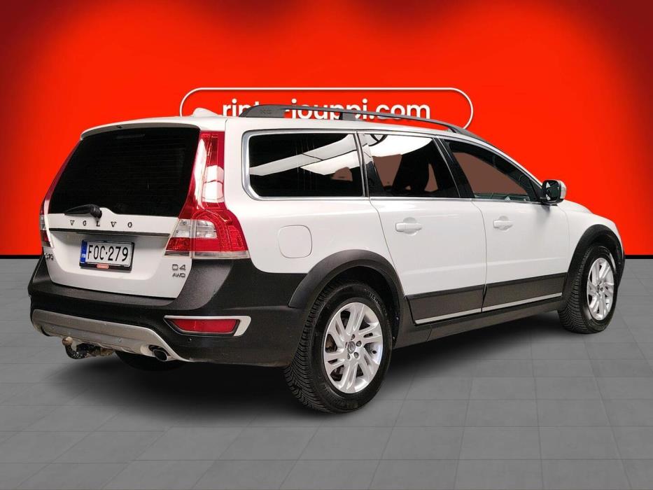 VOLVO XC70 2016