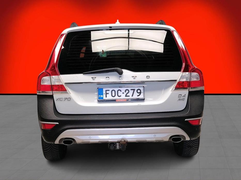 VOLVO XC70 2016