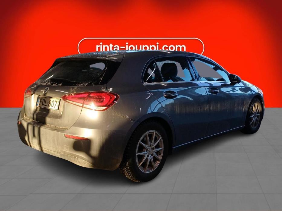 MERCEDES-BENZ A 2020