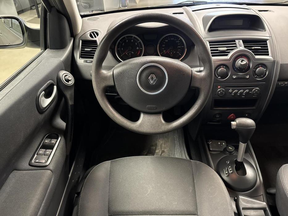 RENAULT Megane 2008