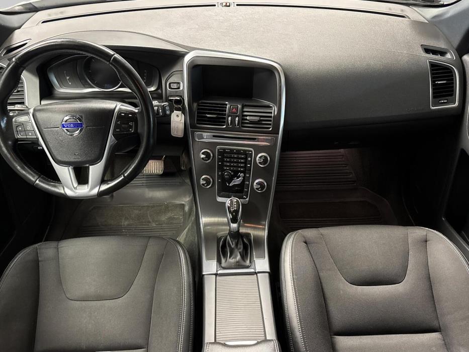 VOLVO XC60 2016