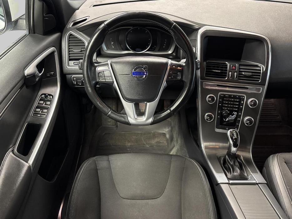 VOLVO XC60 2016