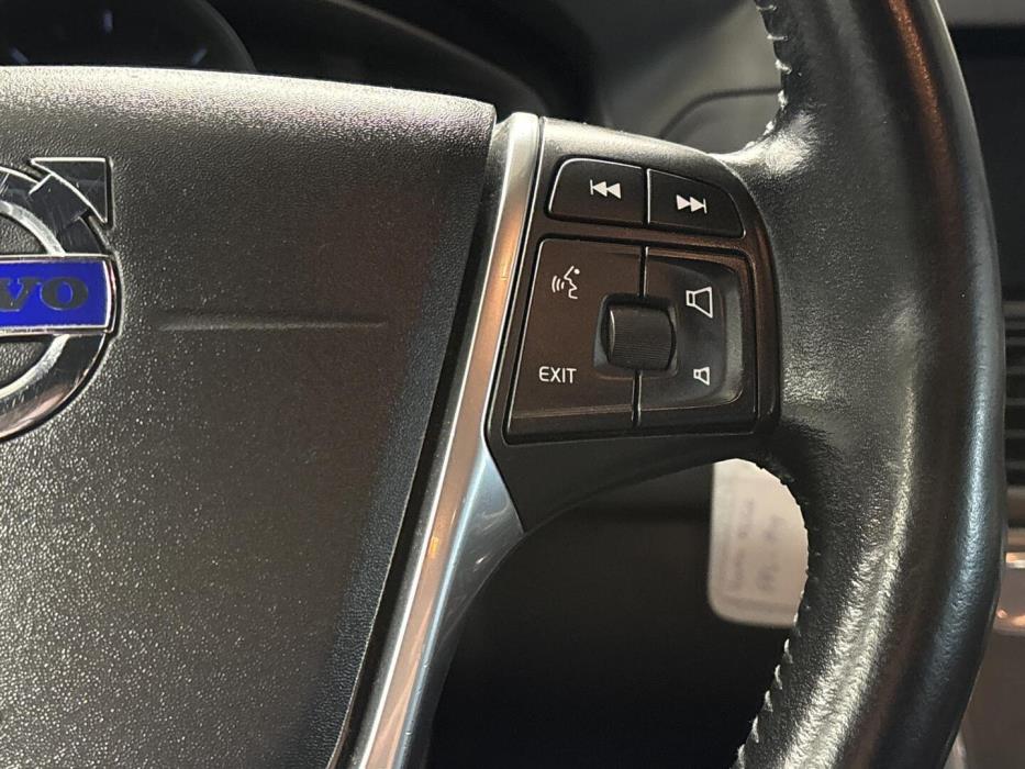 VOLVO XC60 2016