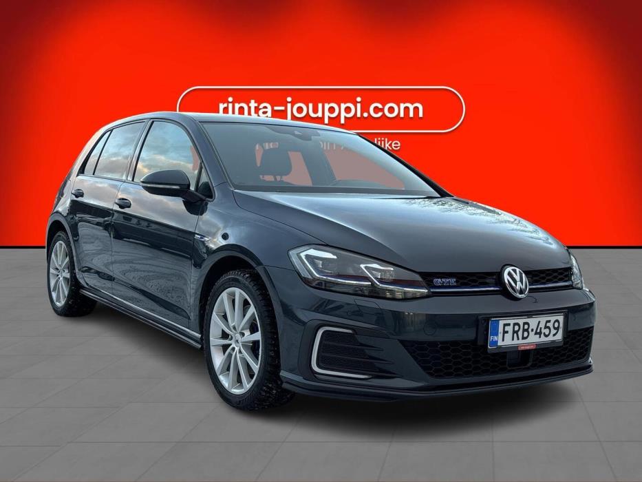 VOLKSWAGEN Golf 2017