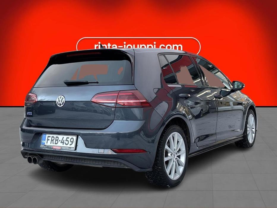 VOLKSWAGEN Golf 2017