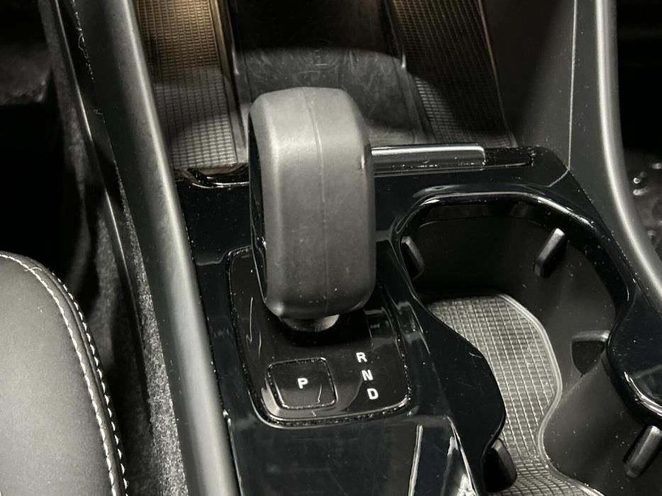 VOLVO C40 2022