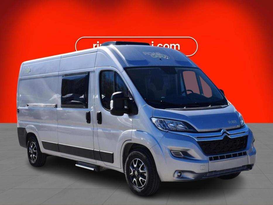 ROADCAR VAN R 601 2024