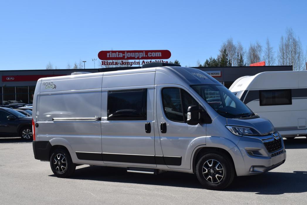 ROADCAR VAN R 601 2024