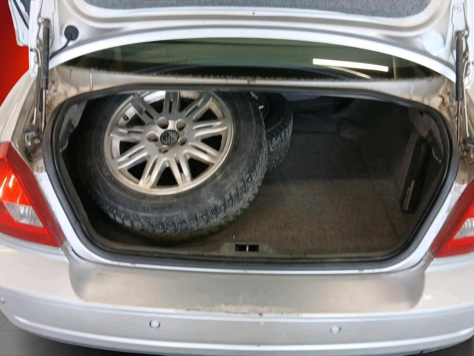 VOLVO S80 2005