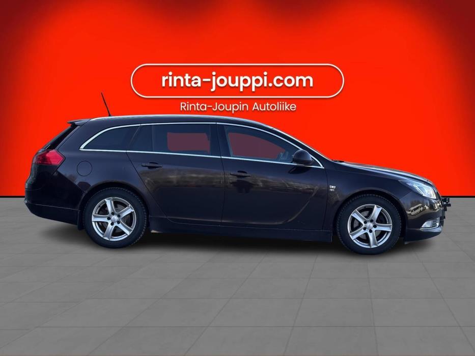 OPEL Insignia 2011