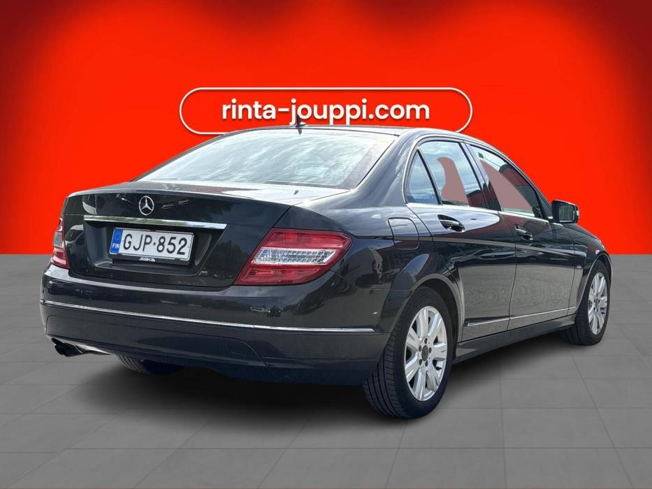MERCEDES-BENZ C 2011