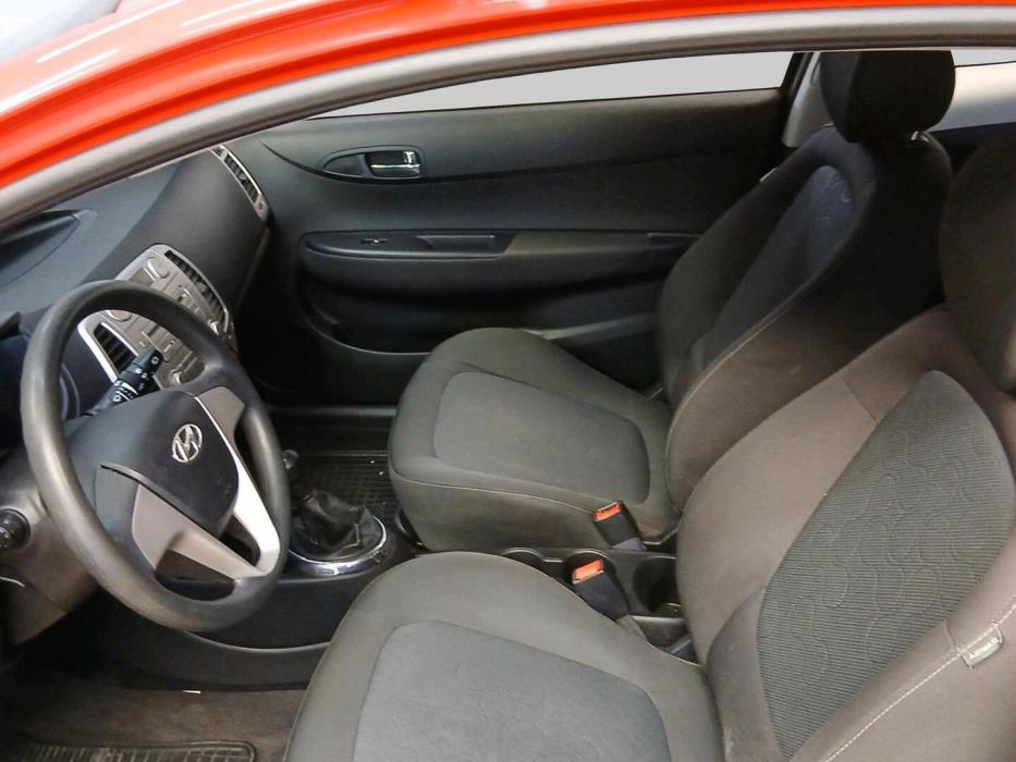 HYUNDAI i20 2011