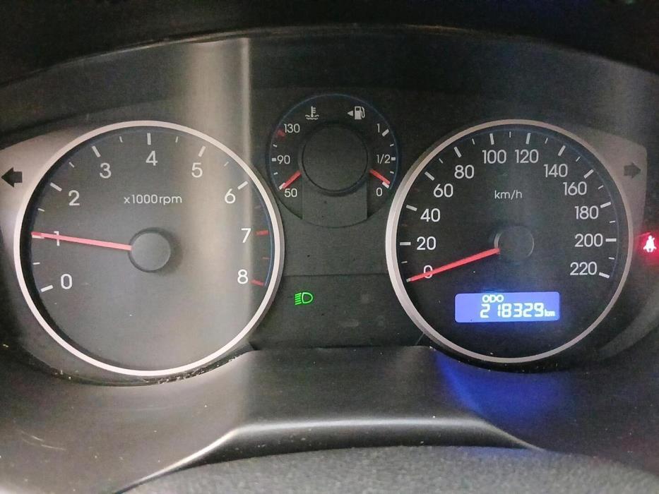 HYUNDAI i20 2011