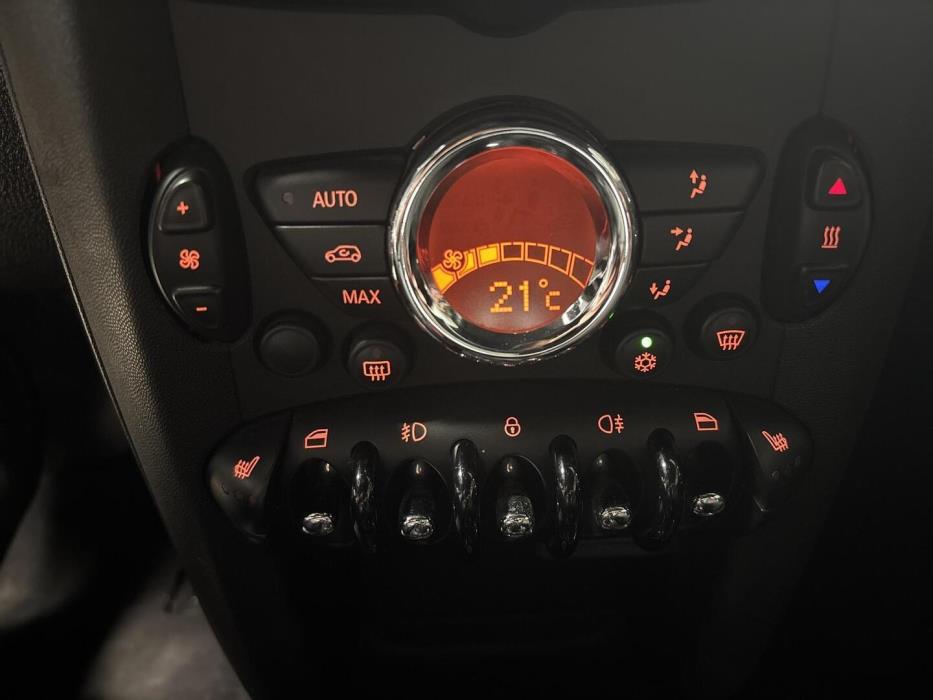 MINI Cooper 2012