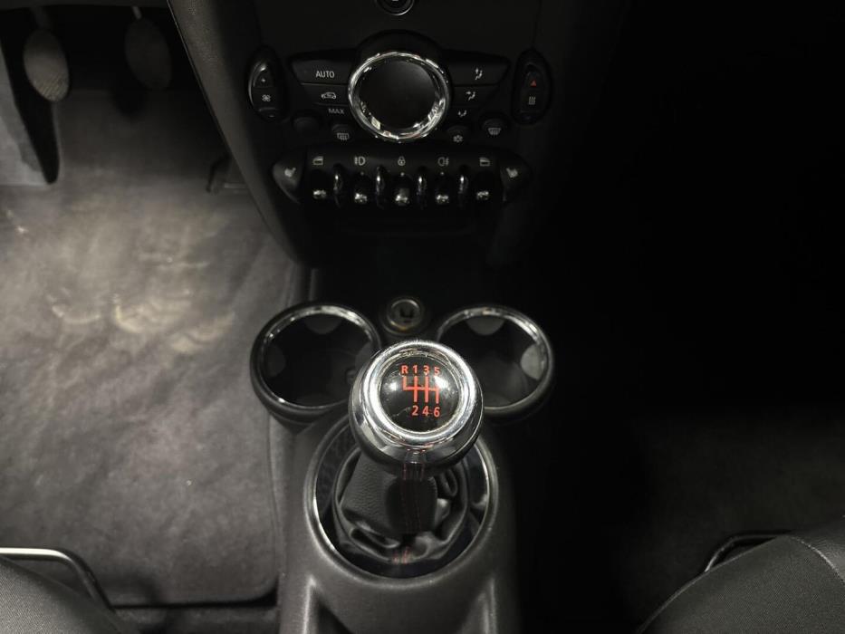 MINI Cooper 2012