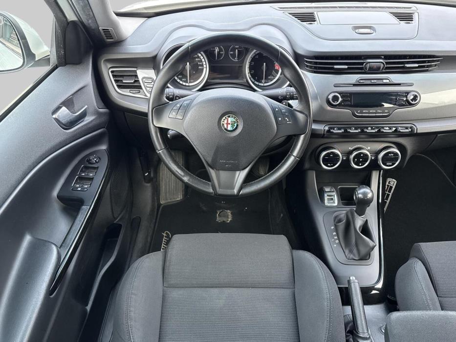 ALFA ROMEO Giulietta 2012