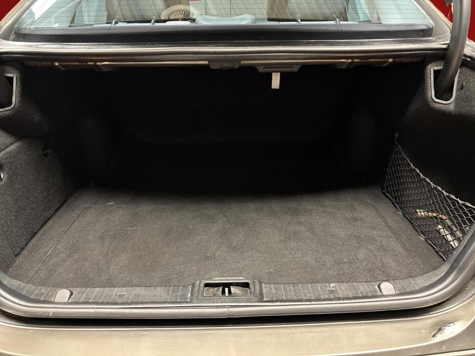MERCEDES-BENZ E 2007