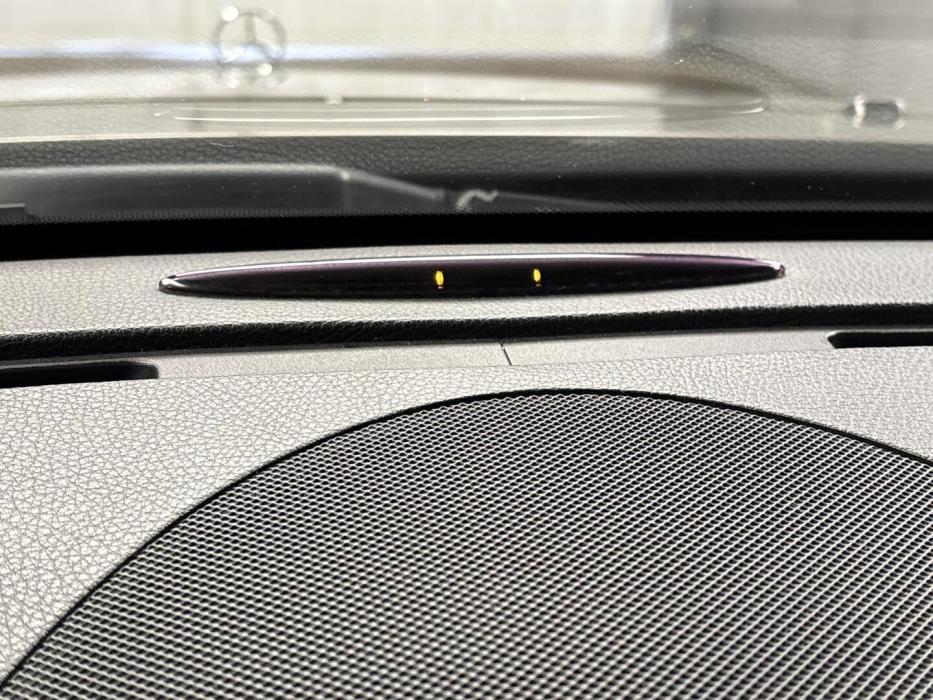 MERCEDES-BENZ E 2007