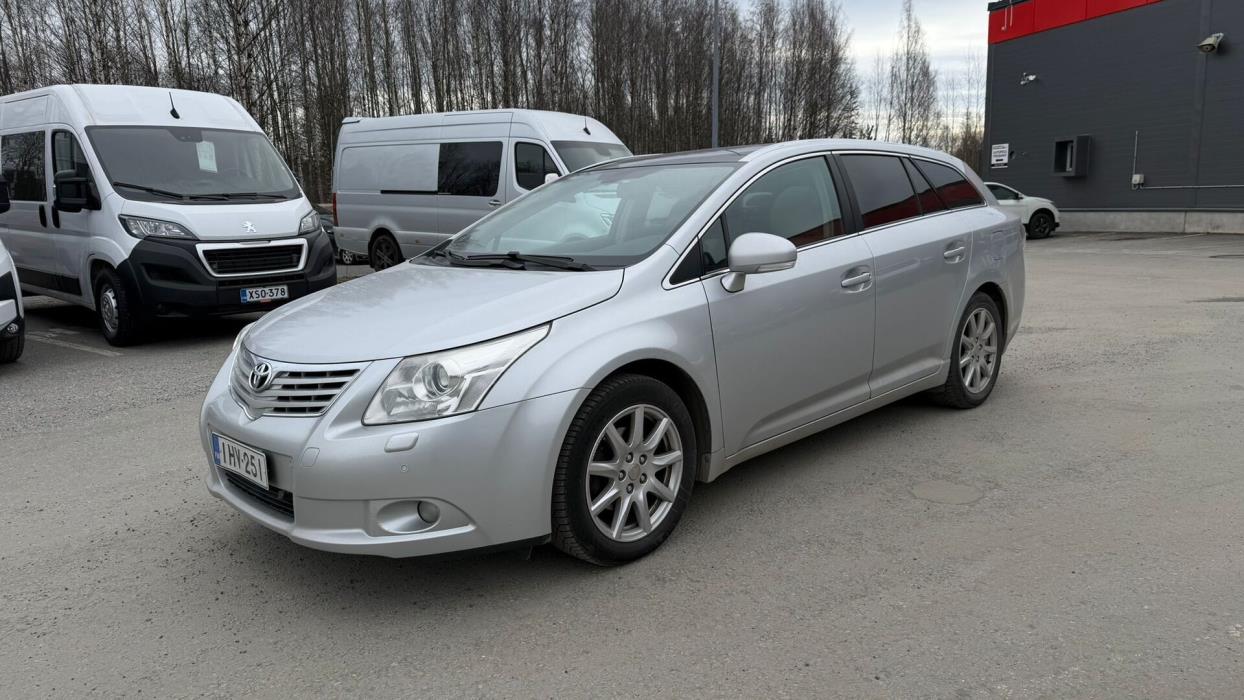 TOYOTA Avensis 2009