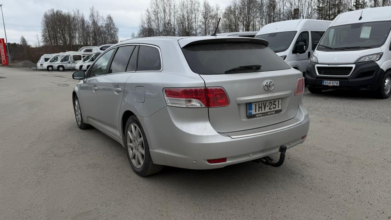 TOYOTA Avensis 2009