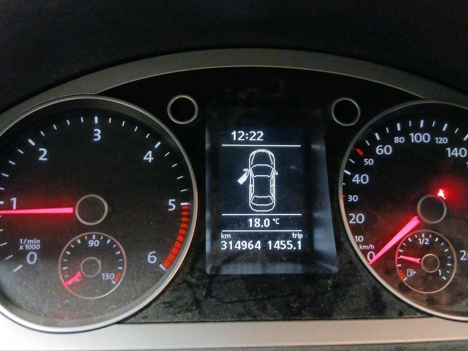 VOLKSWAGEN Passat 2009