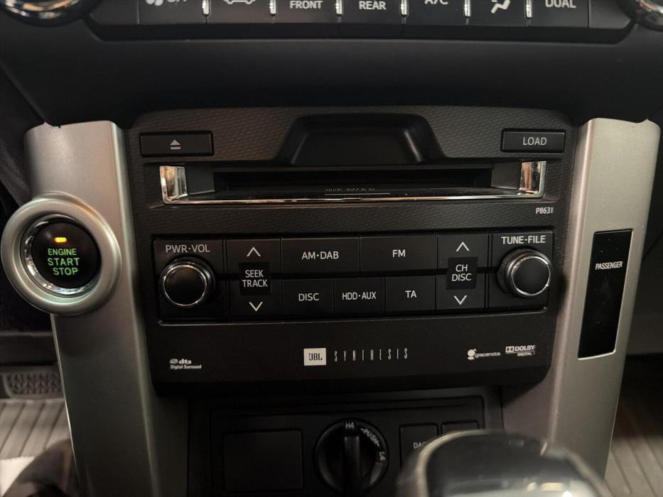 TOYOTA Land Cruiser 2010