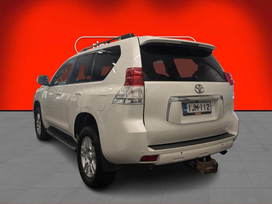 TOYOTA Land Cruiser 2010