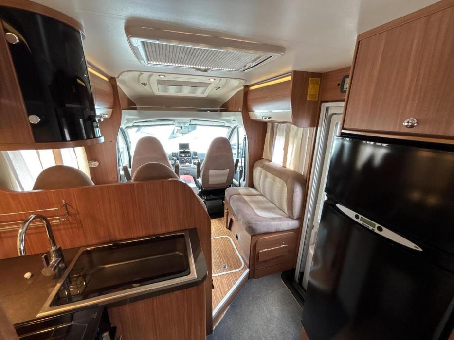 ADRIA CORAL S 670 SLT 2011