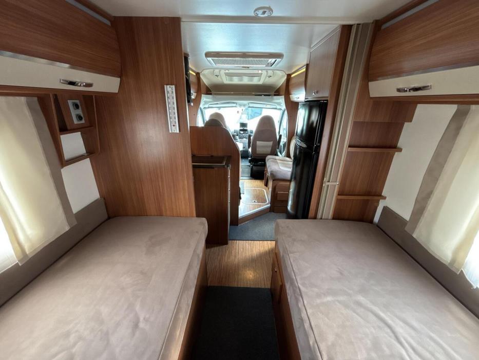 ADRIA CORAL S 670 SLT 2011