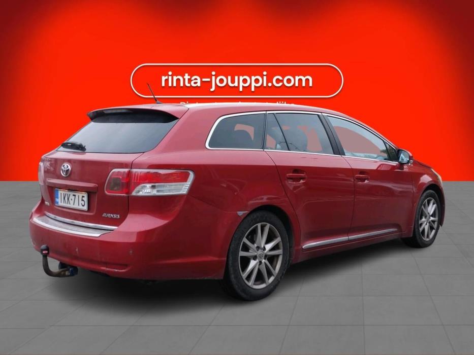 TOYOTA Avensis 2011