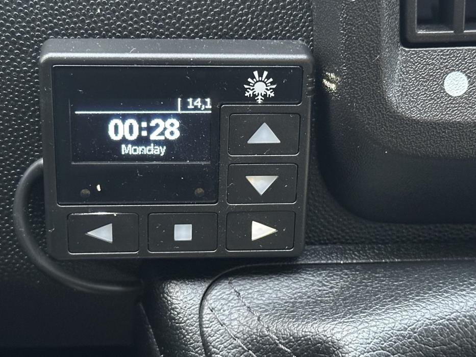 BÜRSTNER Nexxo T 715G 2013