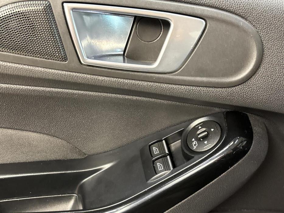 FORD Fiesta 2016