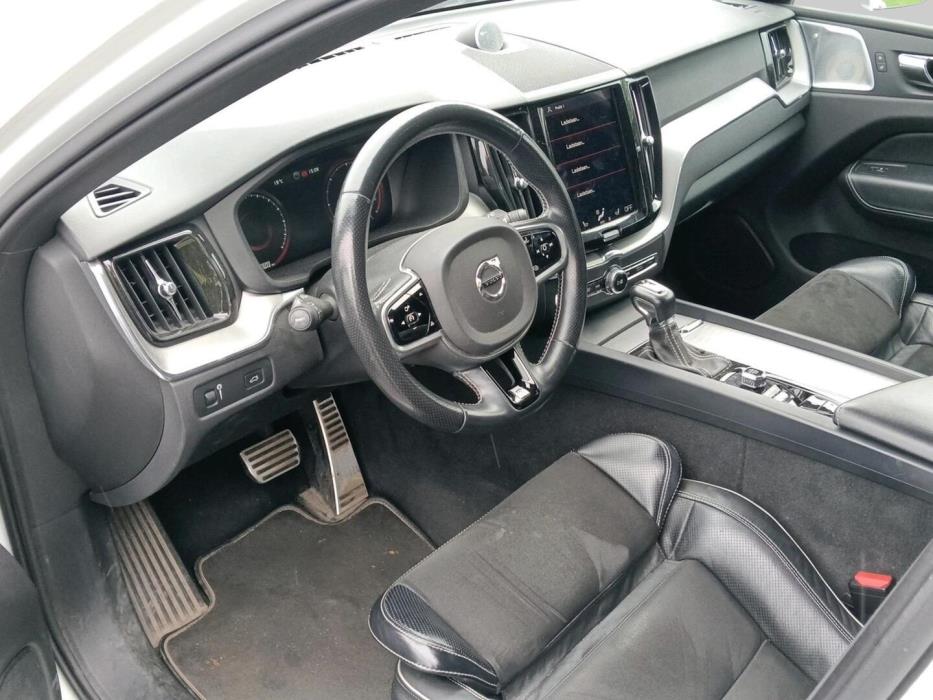 VOLVO XC60 2018