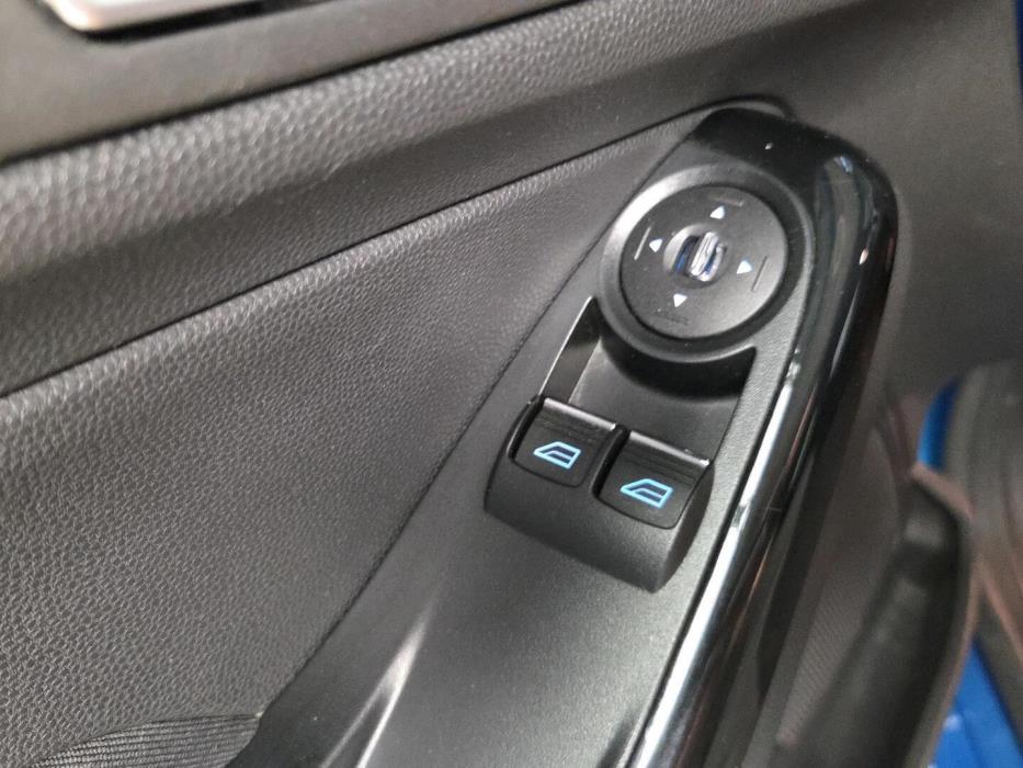 FORD Fiesta 2015