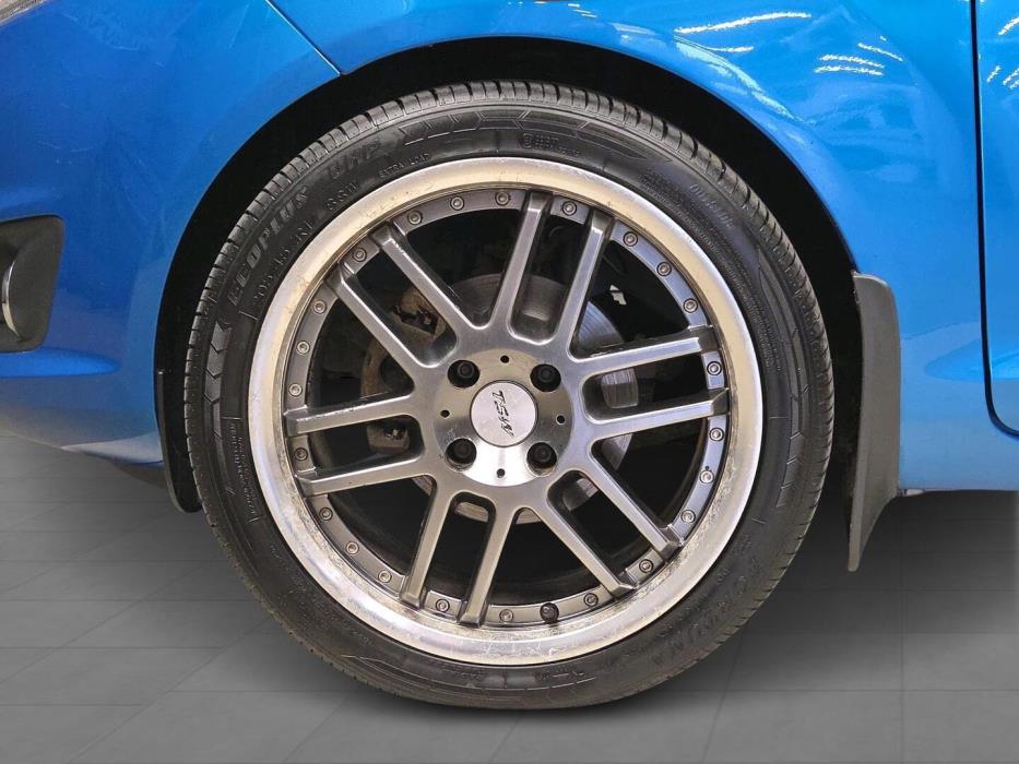 FORD Fiesta 2015