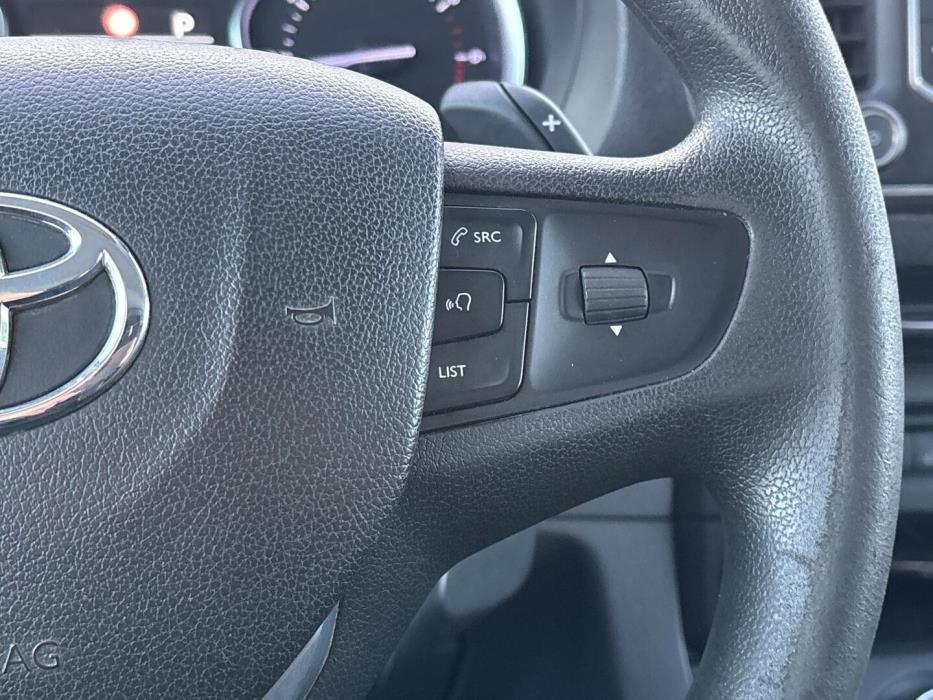 TOYOTA Proace 2017