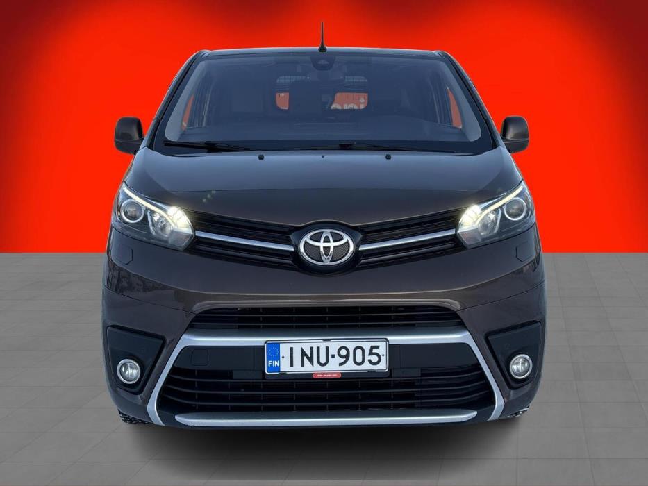 TOYOTA Proace 2017