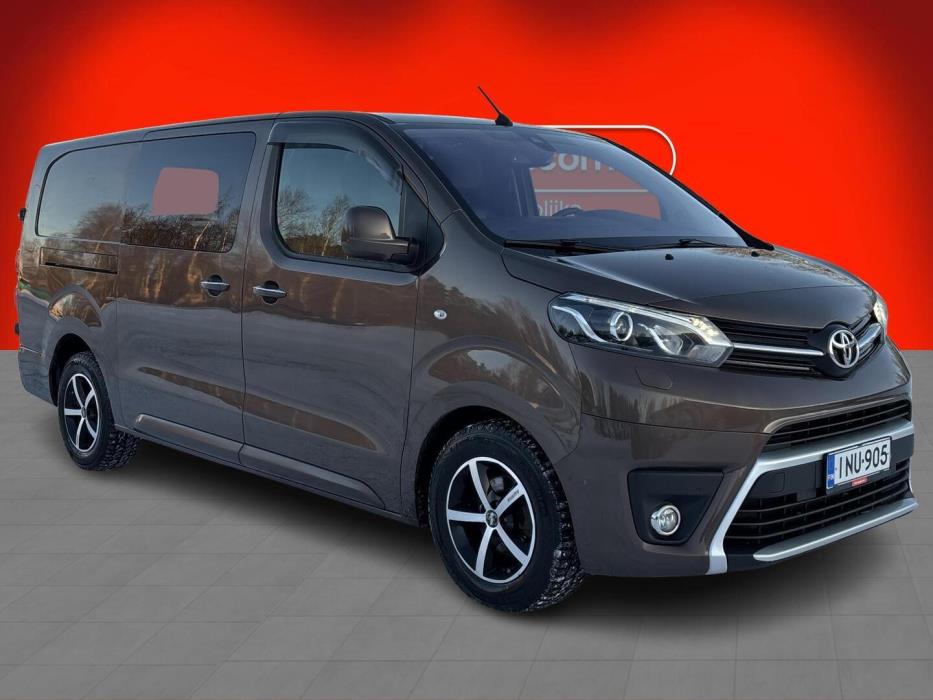 TOYOTA Proace 2017