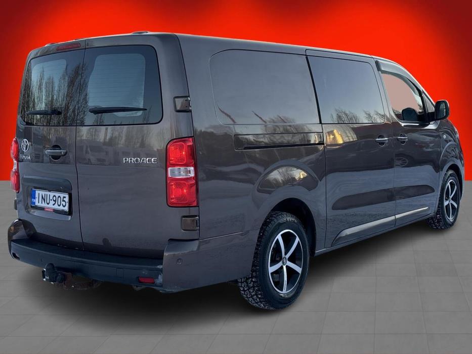 TOYOTA Proace 2017